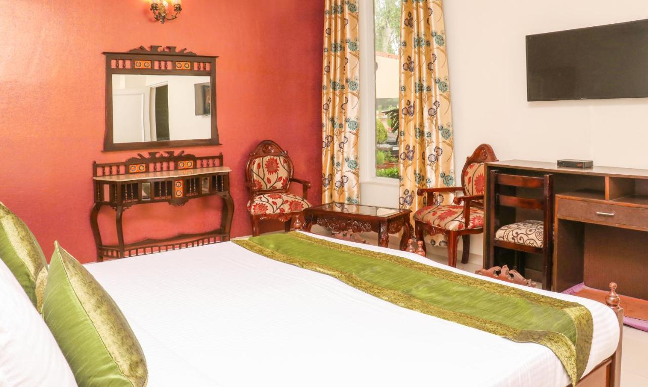 The Baghban Hotel & Resort, Baddi ภายนอก รูปภาพ