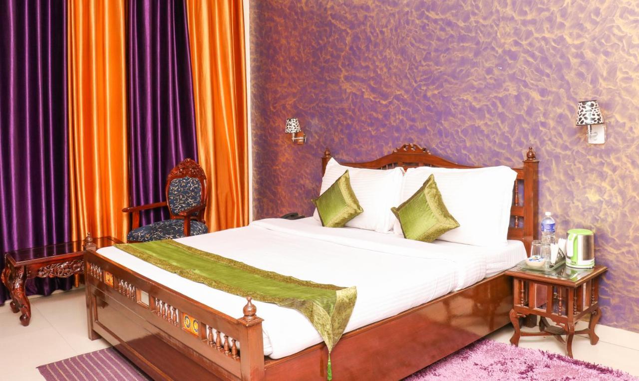 The Baghban Hotel & Resort, Baddi ภายนอก รูปภาพ